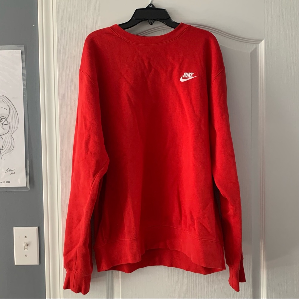 RED NIKE CREWNECK